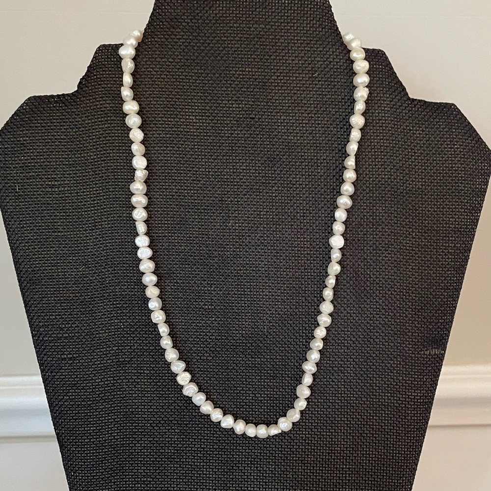 Vintage Fresh Water Pearl Necklace
